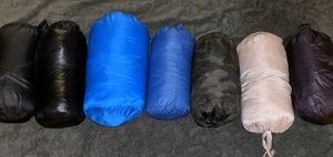 Woman's medium foldable/packable puff jacket